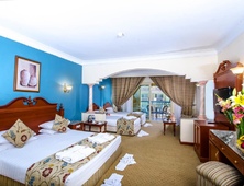 TITANIC PALACE (5 *)